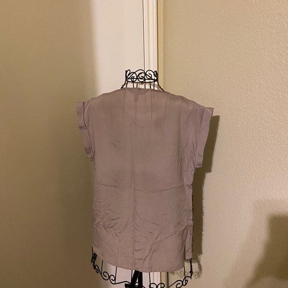 Express blouse with decorative front and soft back - Picture 3 of 4